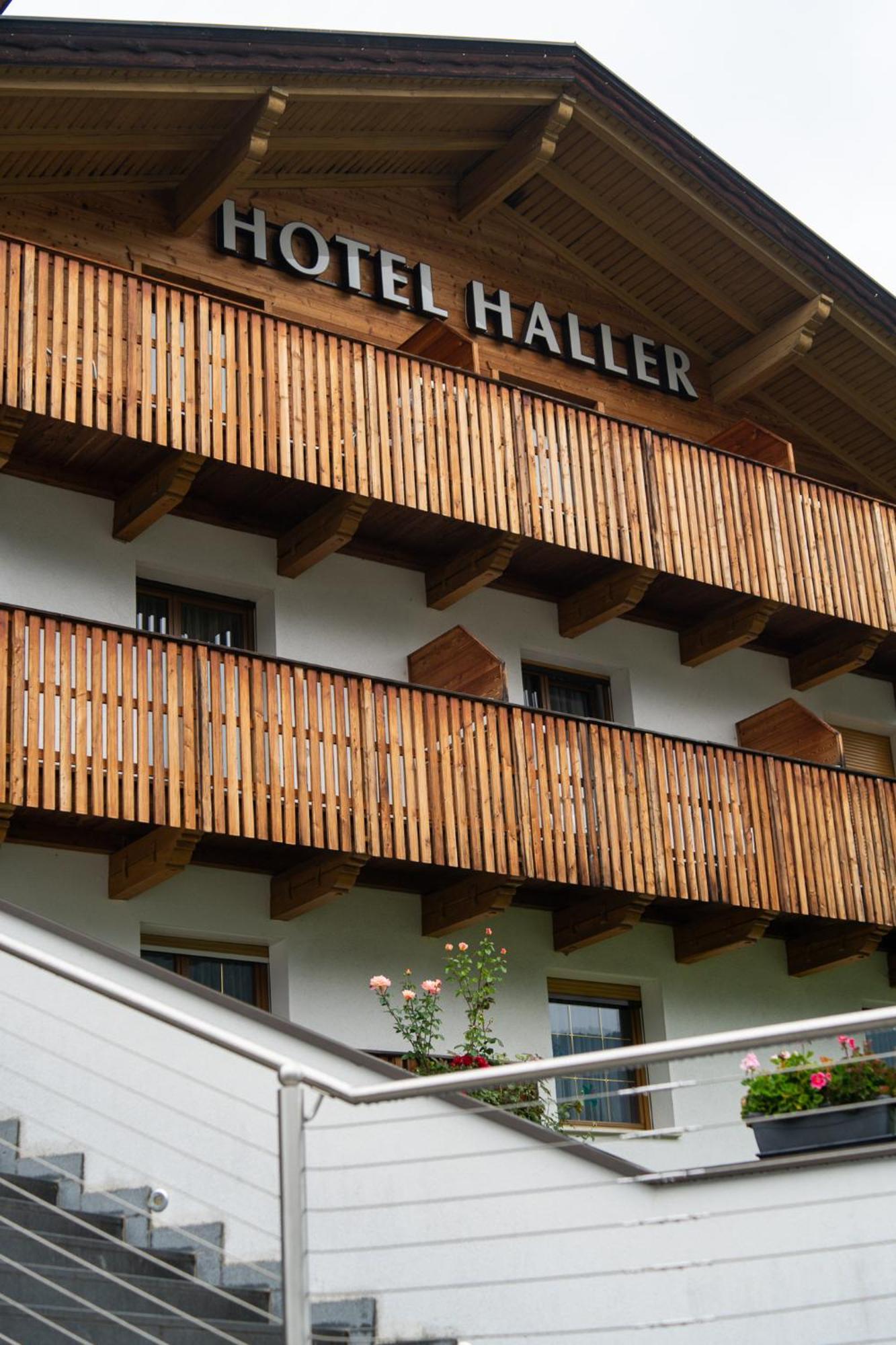 Naturhotel Haller ราชีเนส ภายนอก รูปภาพ